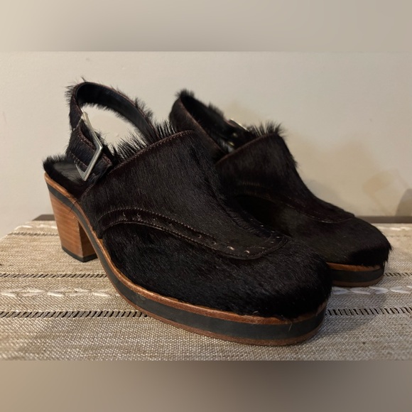 KULT DOMINI Dark Brown Pony Hair Leather Women's Clogs Size 8 (39)